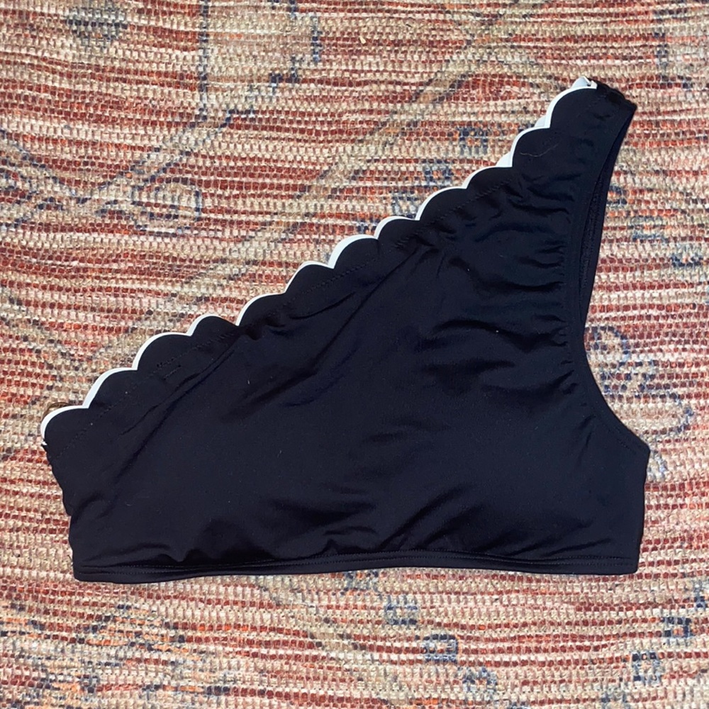 discontinued kate spade swimsuit top. never worn.